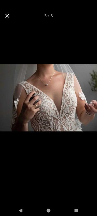 Śliczna suknia ślubna