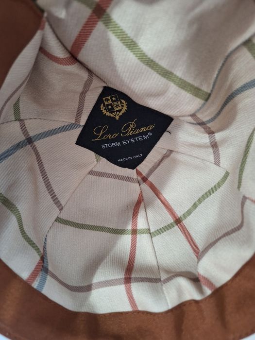 Loro  piana  czapka  z  daszkiem