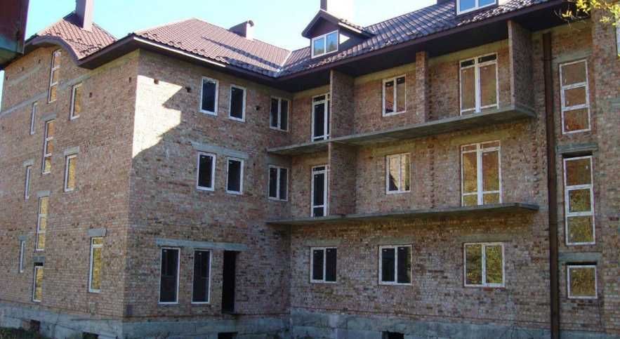 Готельний комплекс в Карпатах