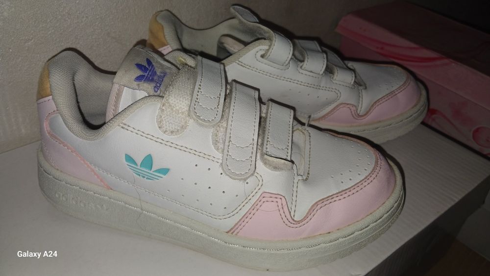 Ботинки,  Кросовки.