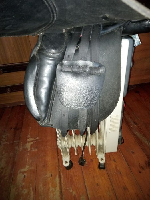 Продам сідло для коня б/у