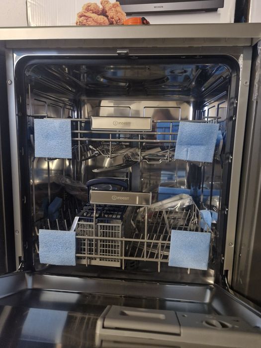Máquina de lavar loica indesit  inox
