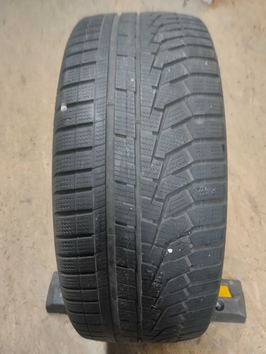 Opony Hankook Winter i cept evo2 i evo3 245/45 R19