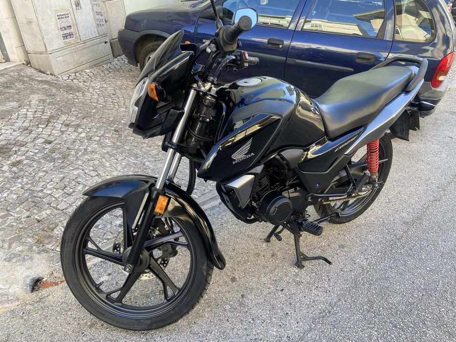 Honda cb125f com 11 mil km