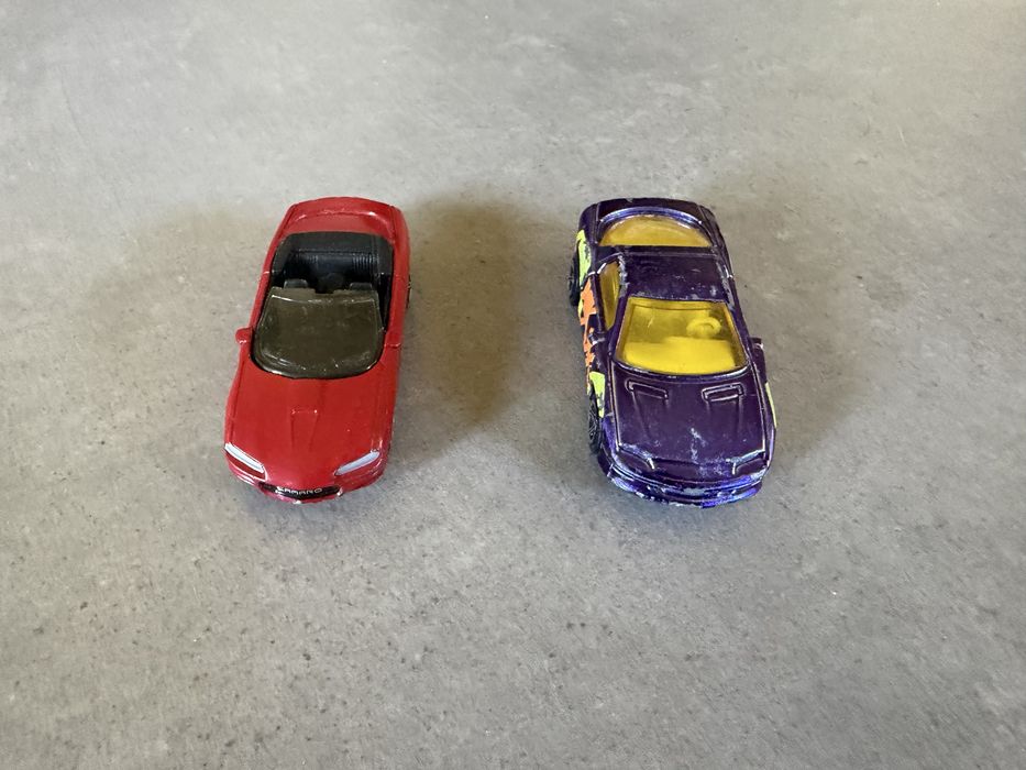 Resoraki Matchbox 2X Chevrolet Camaro Convertible / Z28