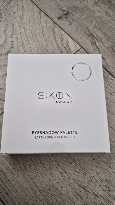 Paleta cieni Skon