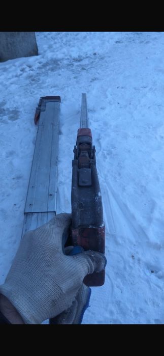 Розпірні планки фіксації вантажу