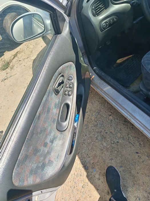 Продам бампер HYUNDAI LAHTRA 97гв