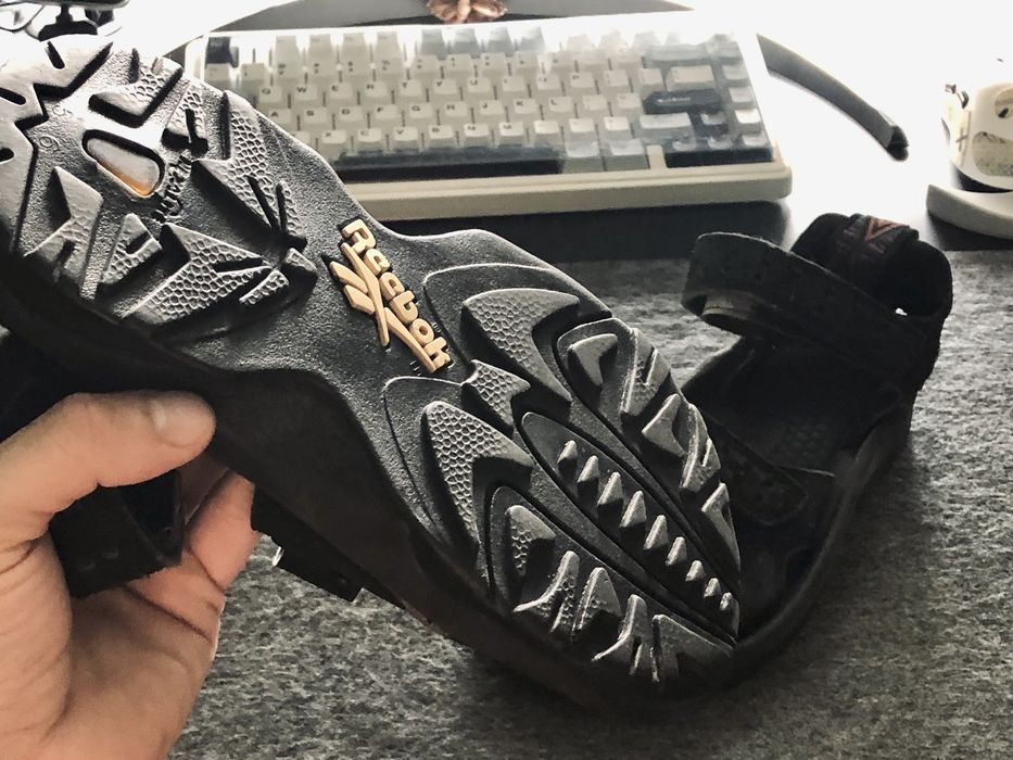 Босоніжки Reebok 23 см 36 розмір