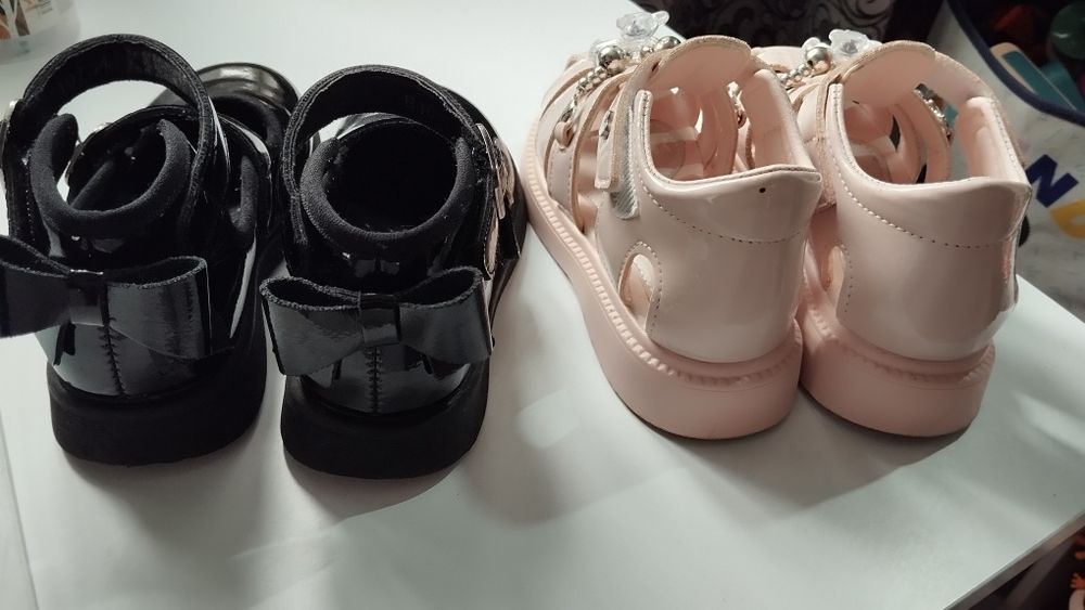 Туфлі  босоніжки