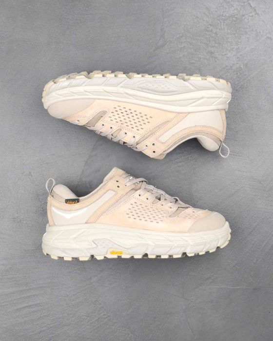 Кросівки Hoka Tor Ultra Low WP Sand