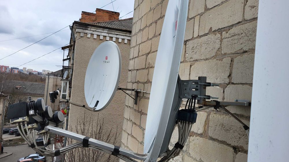 Комплект супутникового обладнання (TRIAX DT88, Inverto, Sat-Integral)