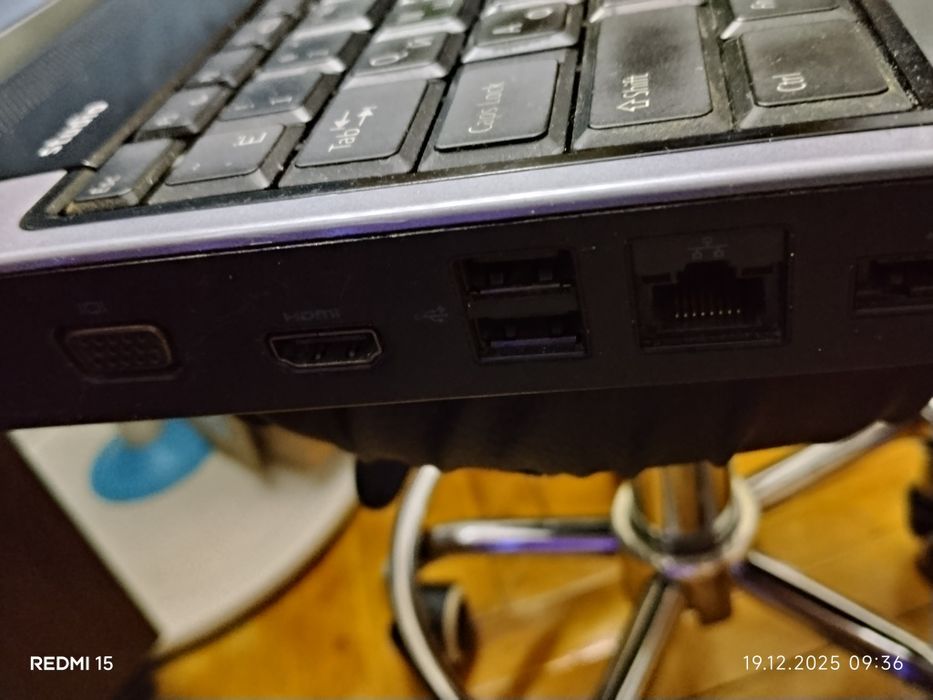 Dell  studio 1735 стан на фото