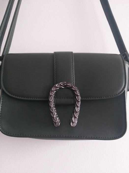 Torebka z klamrą podkową