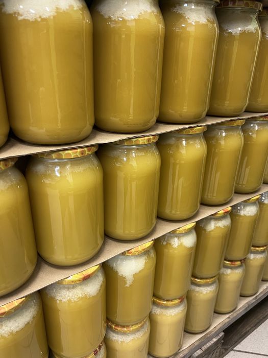 Miód pszczeli, matki pszczele,ule,pszczoły