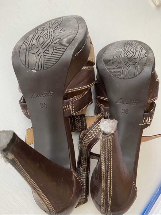 Босоніжки літні 36 розмір. У відмінному стані (майже нові).