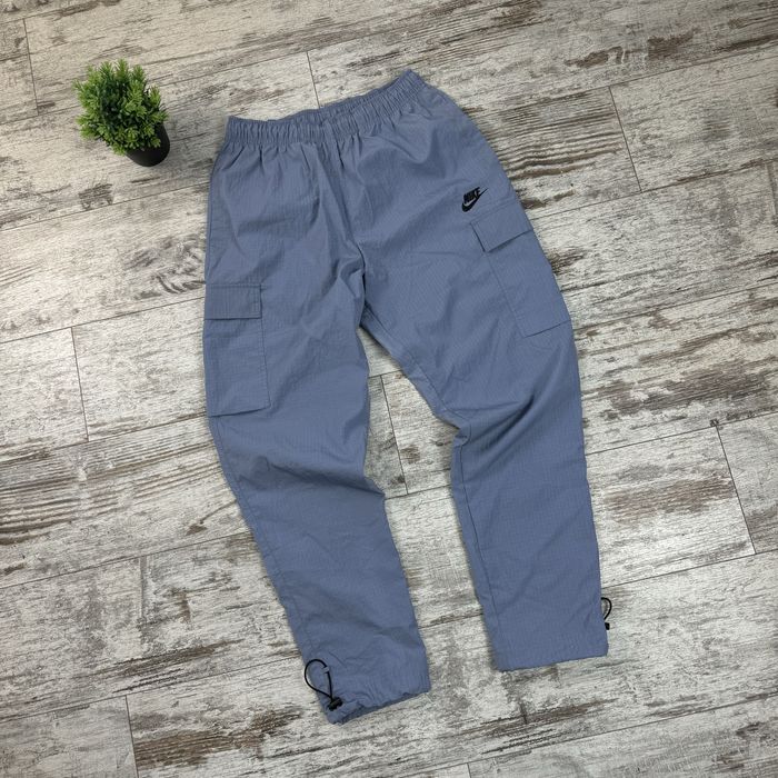 Нейлонові Карго Штани Nike Sportswear Repeat Grey FJ5260-065