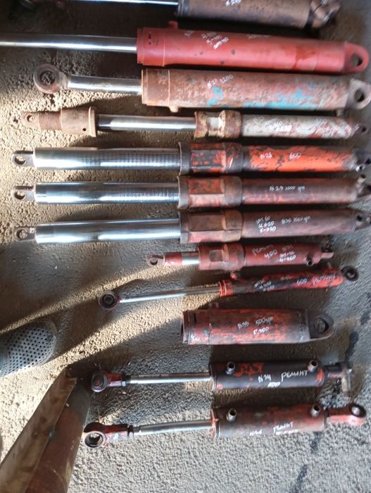 Продам гідроциліндр різних розмірів