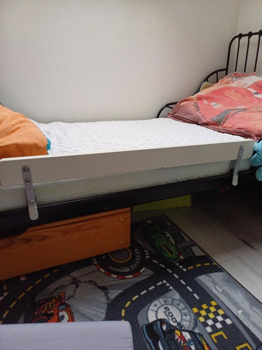 Ochraniacze na barierkę łóżka dla dziecka