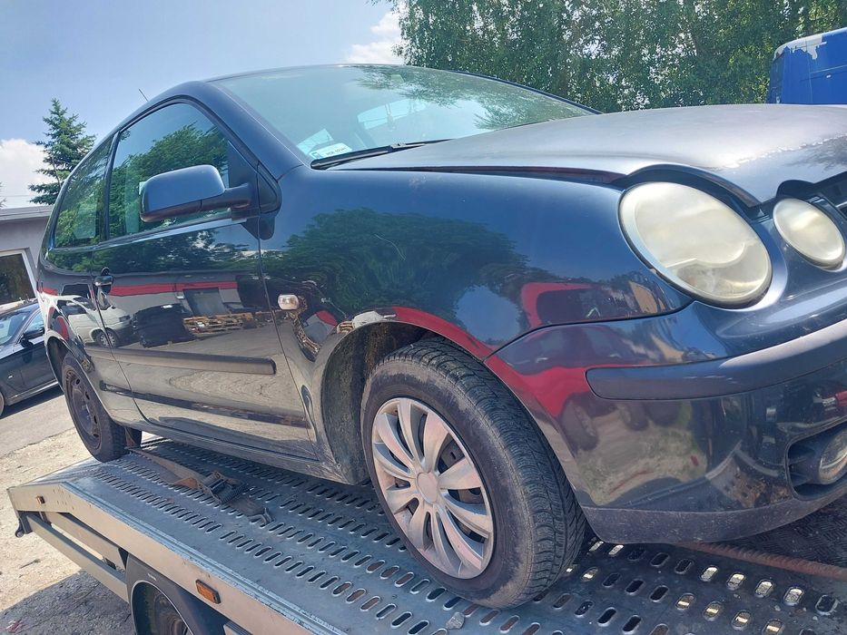 Posiadam czesci vw polo 4  9n  2003r  okular  1.4  16v   3drzwi