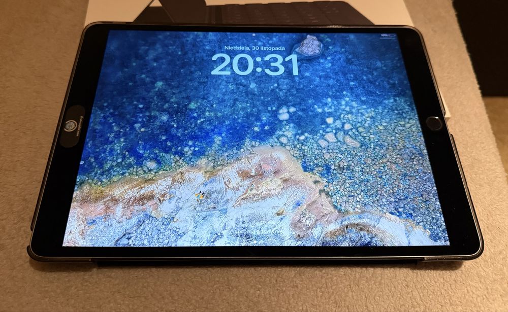 Ipad pro 10.5 wifi 64gb + kalawiatura smart keyboard