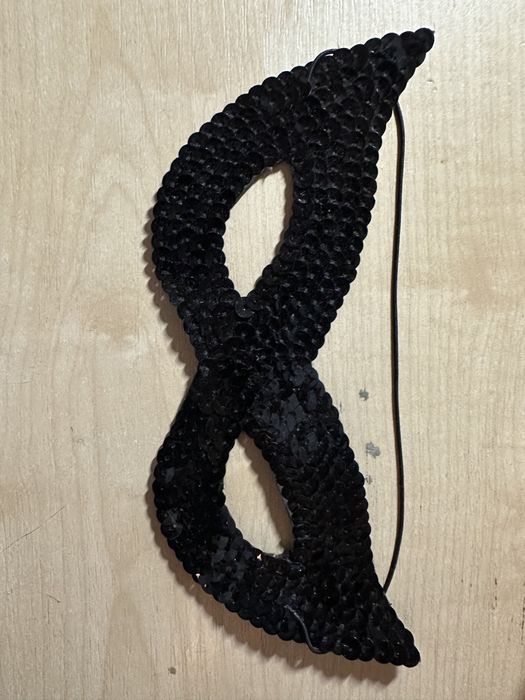 Маска  чорна з паєтками