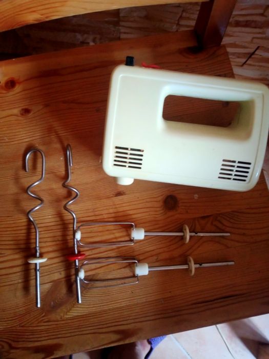 Продам миксер с насадками