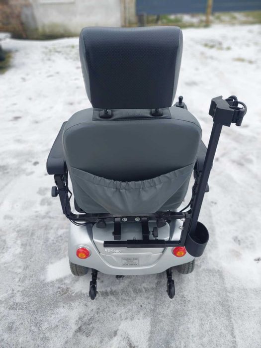 Wózek inwalidzki elektryczny