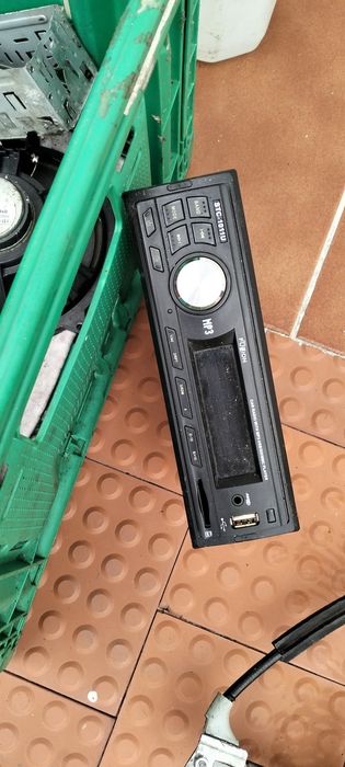 Radio , entrada USB, leitor de cartão