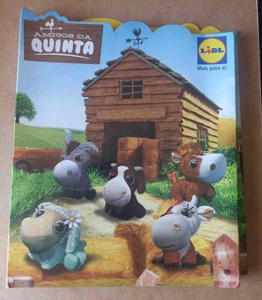 Caderneta LIDL "Amigos da Quinta" (VAZIA) ATENÇÃO: A caderneta tem 2 páginas pintadas
