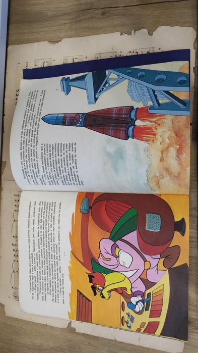 Base Lunar - Livro Walt Disney Edinter