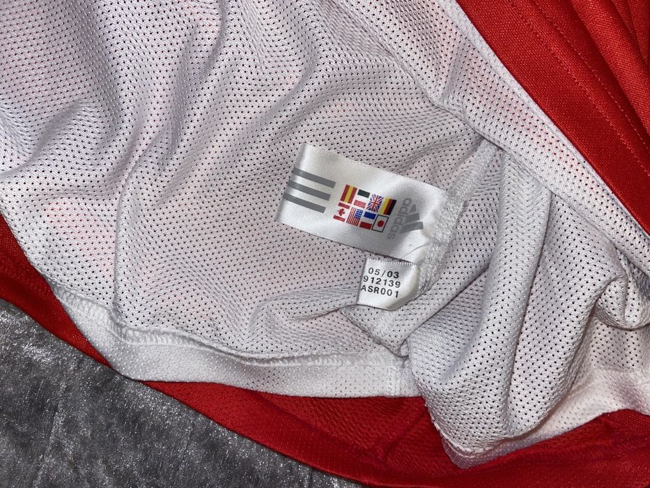 Camisola benfica usada por feher assinada