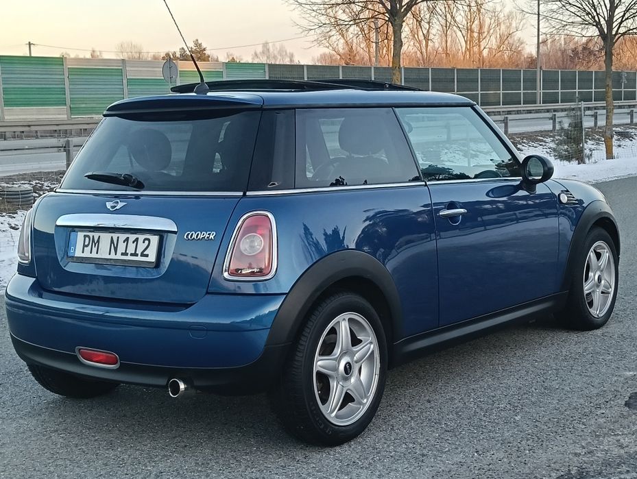 Mini Cooper z Niemiec fulla opcja opłacony 1.6 benzyna