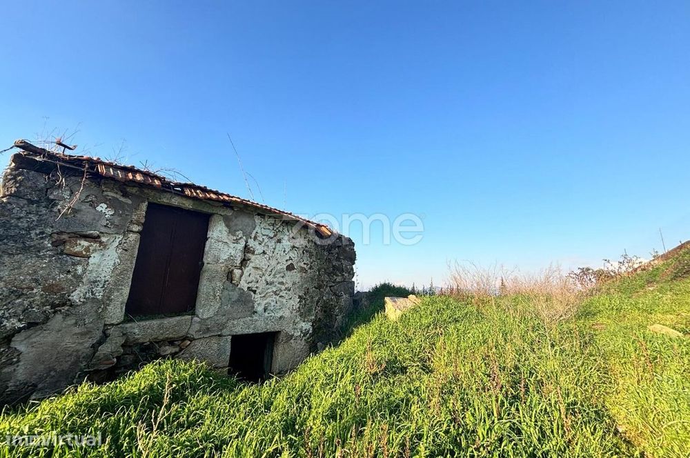 Ruína T2 para restauro