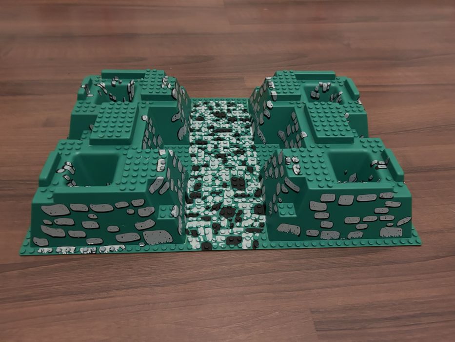 Оригінальна LEGO пластина 32x48 30271 Castle Knights