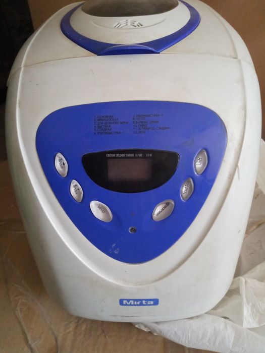 Хлебопечка Mirta.