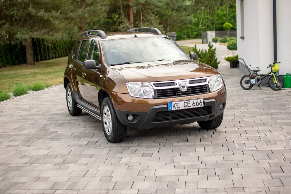 Dacia Duster 1,6 Benzyna Benzyna Klima Niemiec po opłatach
