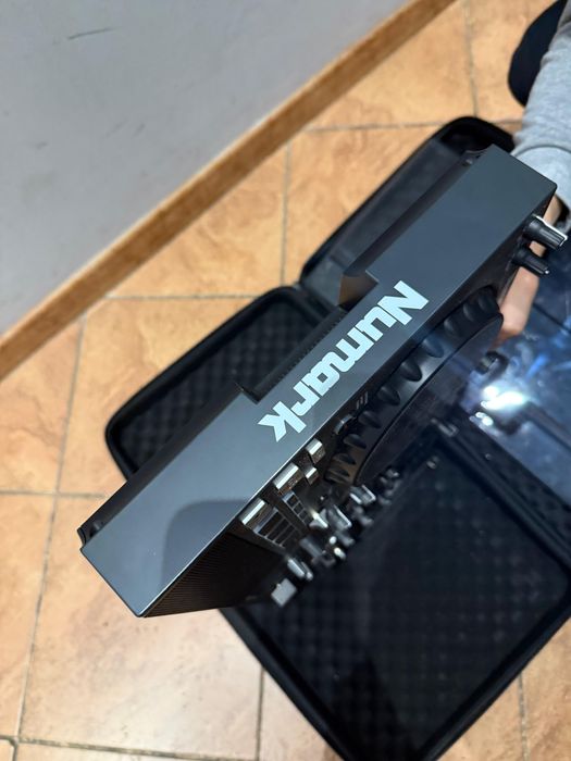 Numark mixtream pro plus decksaver i pokrowiec