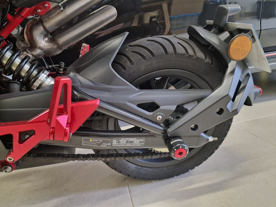 Moto Benelli TNT 125 Kit Stunt Edition