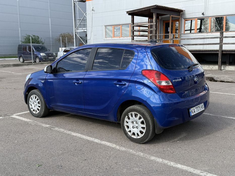Huyndai i20 авто