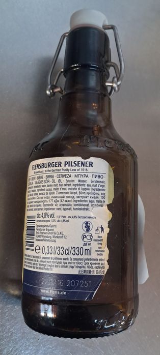 Garrafa vazia cerveja Flensburger Pilsener