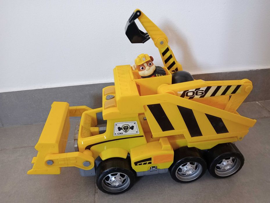 Camião patrulha pata