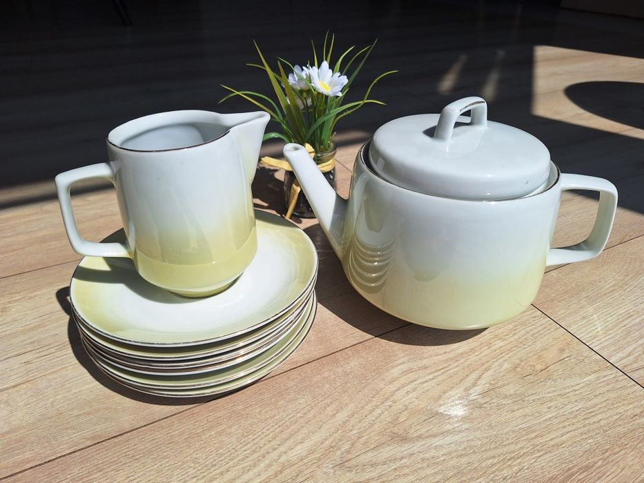 Zestaw porcelanowy oddam