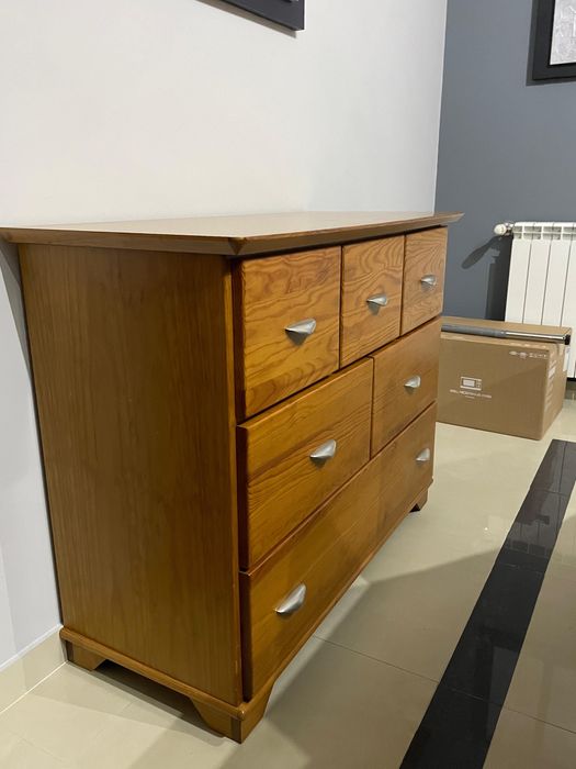 Movel com gavetas de arrumacao