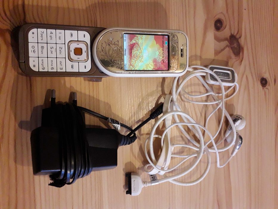 telefon Nokia 7370
