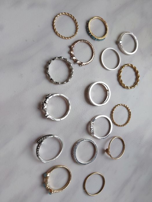 Zestaw pierścionków cena za całość