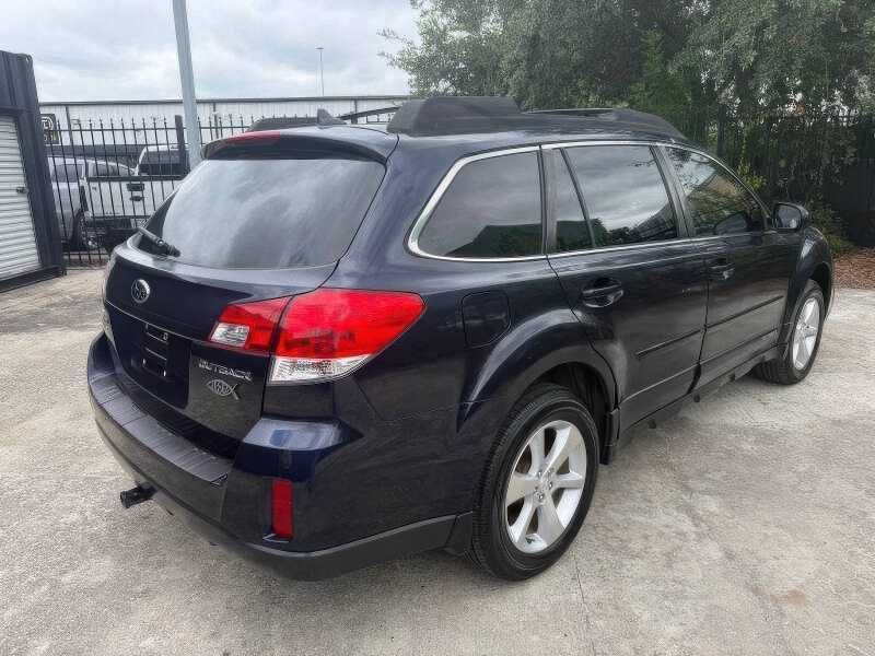 2013 Subaru Outback 2.5i Limited