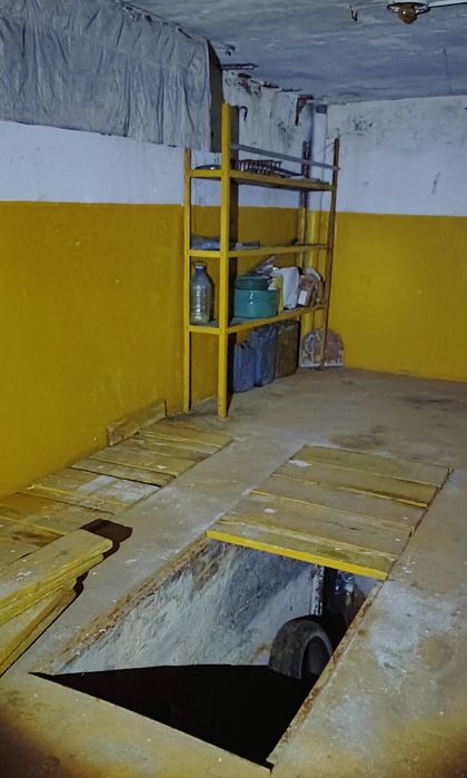 Продам гараж возле педучилища кооп. Січ