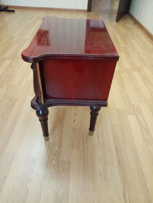 Тумбочка прикроватная (Румыния),б/у