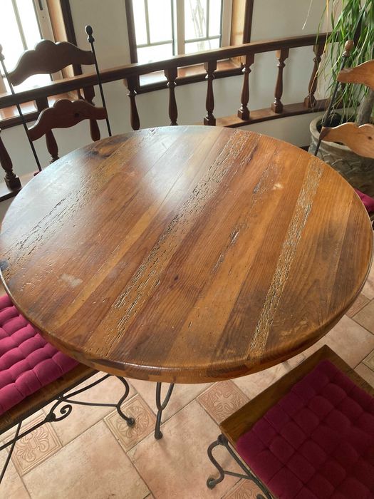 Conjunto de mesa e cadeiras madeira mexicana e ferro